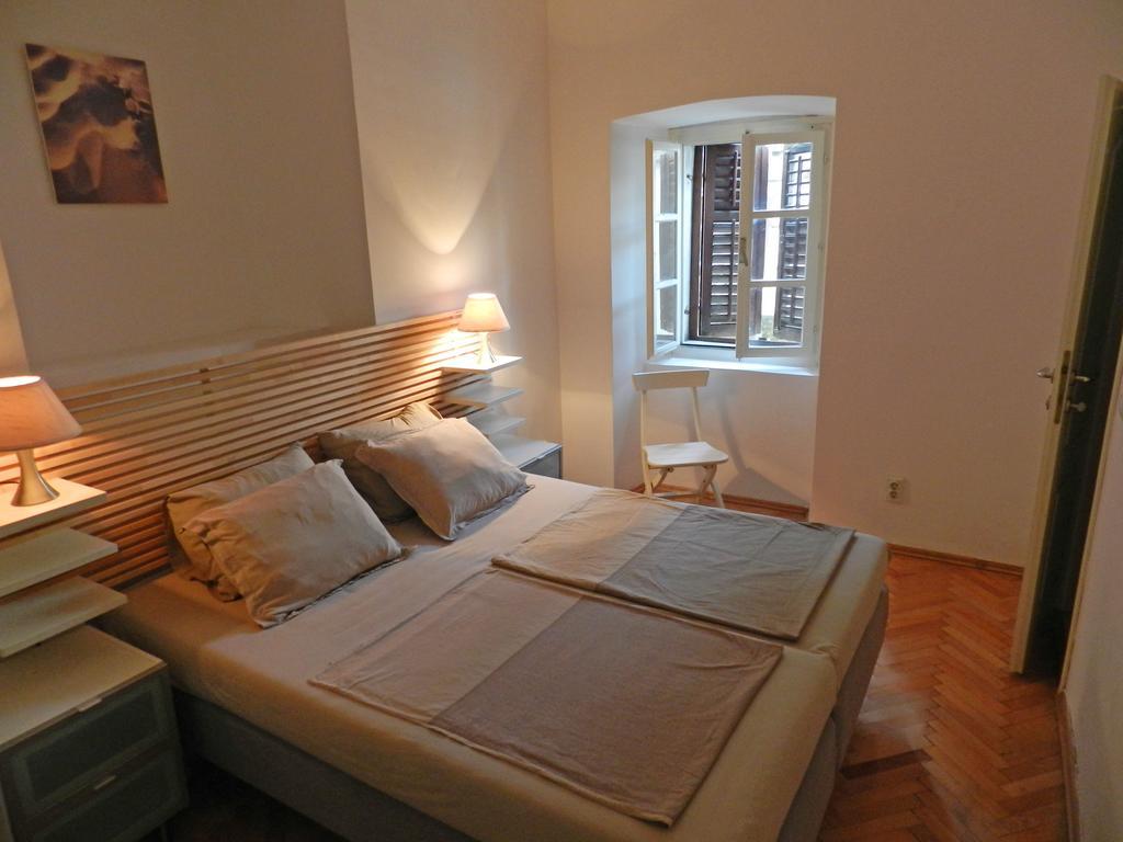 Apartment Mimosa Котор Стая снимка